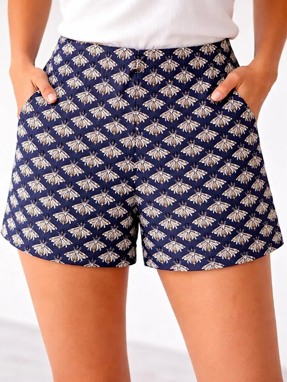Trina Turk Queen Bee Metallic Jacquard High Waist Shorts Navy 10